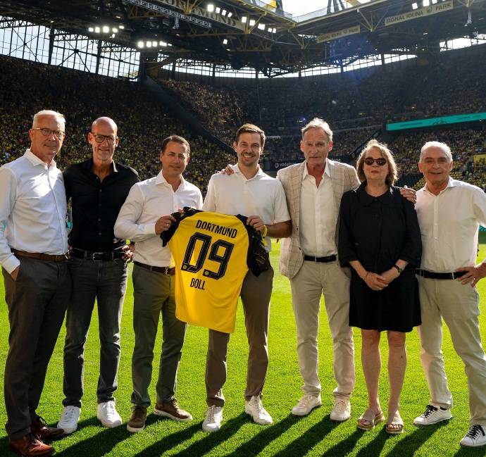 德国乒乓球队翻盘英国乒乓球队，波尔一己之力扛起全队的简单介绍